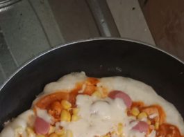 PIZZA TANPA ULEN/PIZZA TEFLON ala LC by E.W. Arrey