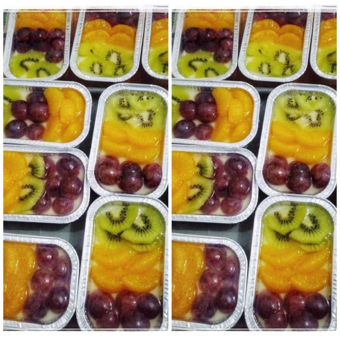 Puding susu leci toping buah by Rini Ariyanti