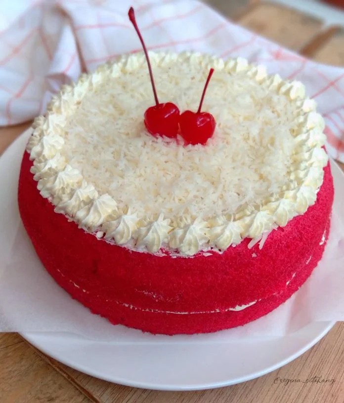 RED VELVET KUKUS by Regina RED VELVET KUKUS by Regina