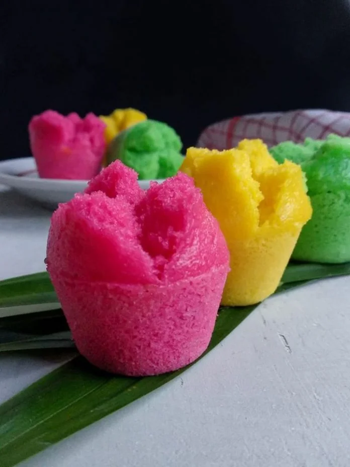 Resep Kue Mangkok by Aniez https://langsungenak.com/resep-kue-mangkok-by-aniez/