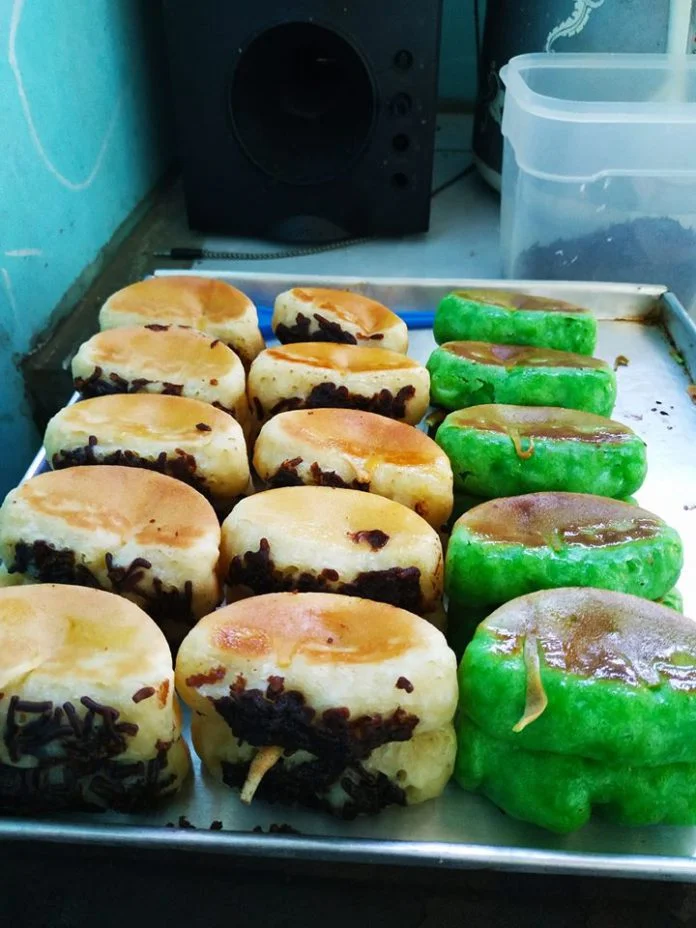 Resep PUKIS Nur Aini Maftukhah by Inna Apriani Resep PUKIS Nur Aini Maftukhah by Inna Apriani