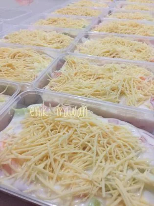 Salad Buah dan jelly by Enik Irawan