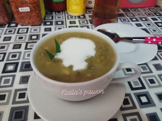 bubur kacang hijau dan bubur ketan hitam by Naila Az Zahra