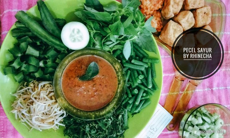 pecel sayur by Rhinecha