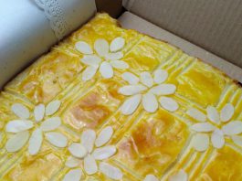 DUTCH BOTERKOEK / LEKKER HOLLAND by Heni Fuji Astuti