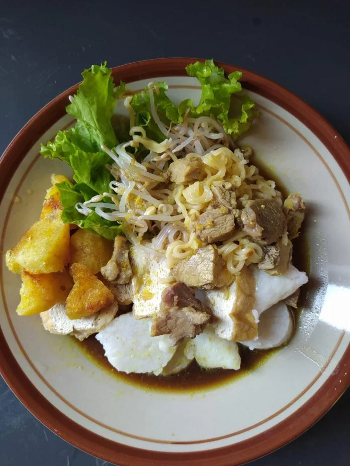 TAHU CAMPUR by Elly Retno TAHU CAMPUR by Elly Retno