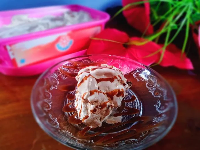 ES KRIM HOMEMADE EKONOMIS by El Shinta Dewi