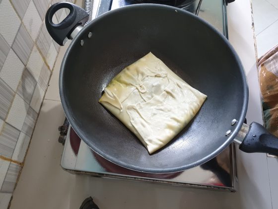 Martabak telur istimewa Cukup pakai teflon by Fitriatul Muniroh 2