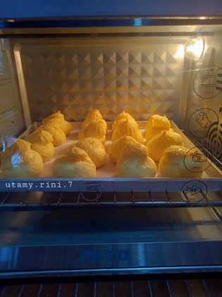 resep Soes Krim Vanilla by Rini Utami 1