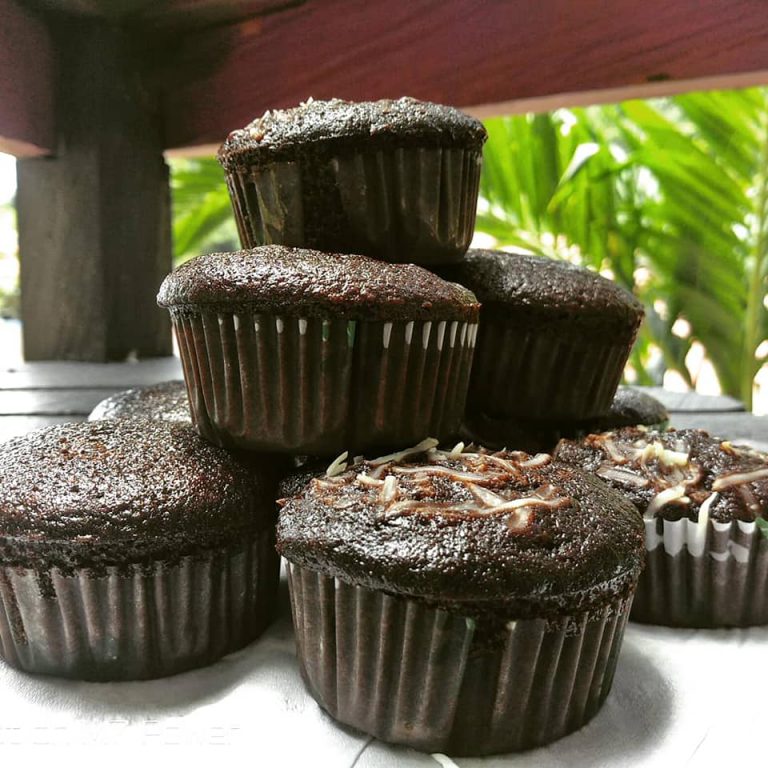 resep chocolate cupcakes simpel by Nur Aini