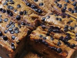 Banana Cake with Palm Sugar by Riska Listiyana