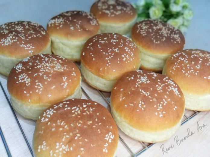 Roti burger by Reni Dwi Arti Agustina Roti burger by Reni Dwi Arti Agustina