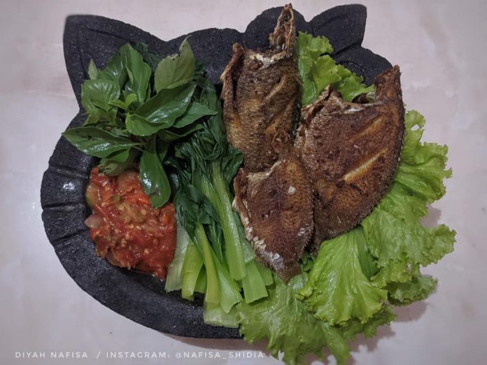 Sambal Belimbing Wuluh by Diyah Nafisa