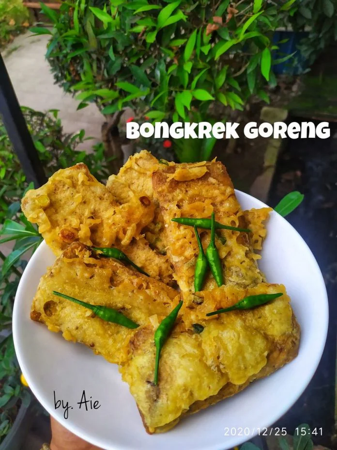 Tempe Gembus goreng atau Bongkrek Goreng by Aie Ibune AryaQila Tempe Gembus goreng atau Bongkrek Goreng by Aie Ibune AryaQila