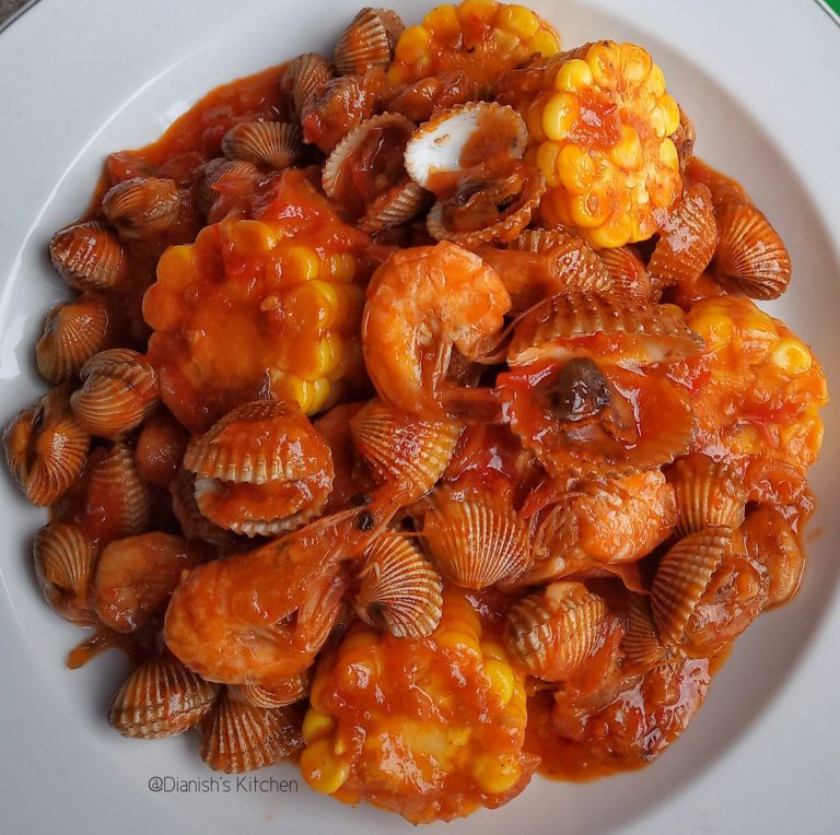 KERANG DARA & UDANG SAUS PADANG by Dianish’s Kitchen