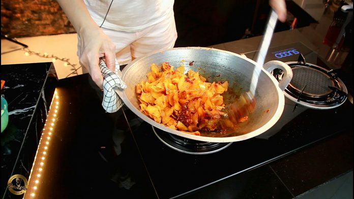 Kering kentang pedas gurih kriuk garing tahan lama by Momandson Pudding 2