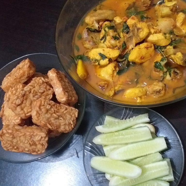 RICA RICA AYAM by Dewi Murni
