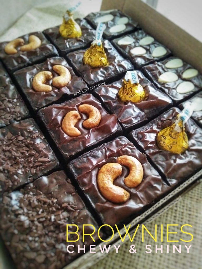 membuat BROWNIES by Andri Irawati