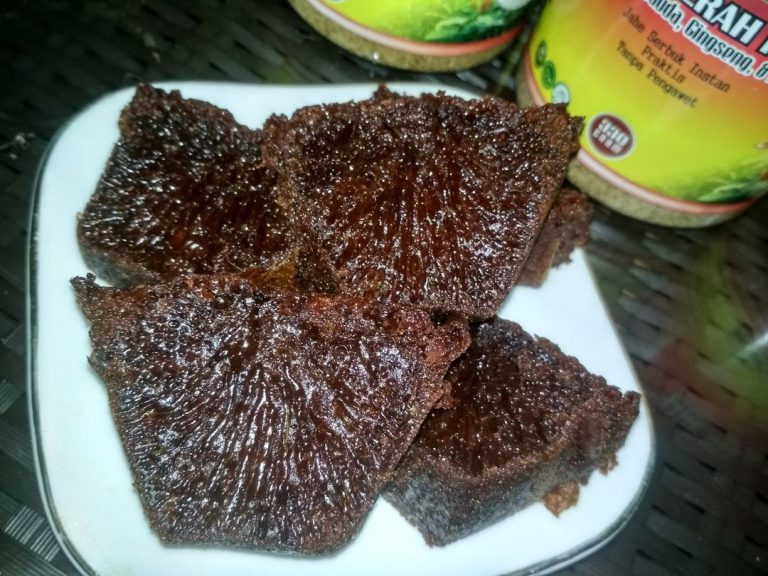 BOLU SARANG SEMUT / KARAMEL by Sunna Sari R