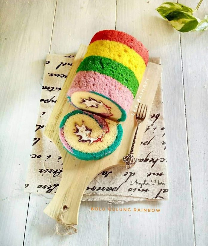 Bolu gulung rainbow by Eka Baihaki Bolu gulung rainbow by Eka Baihaki