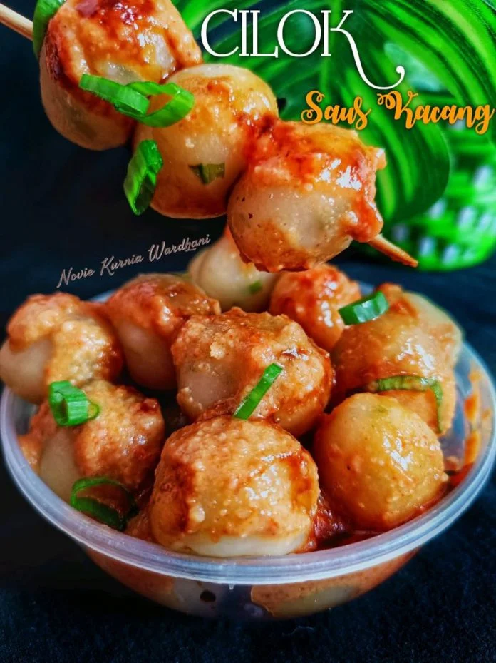 Cilok Aci dicolok by Novie Kurnia Wardani