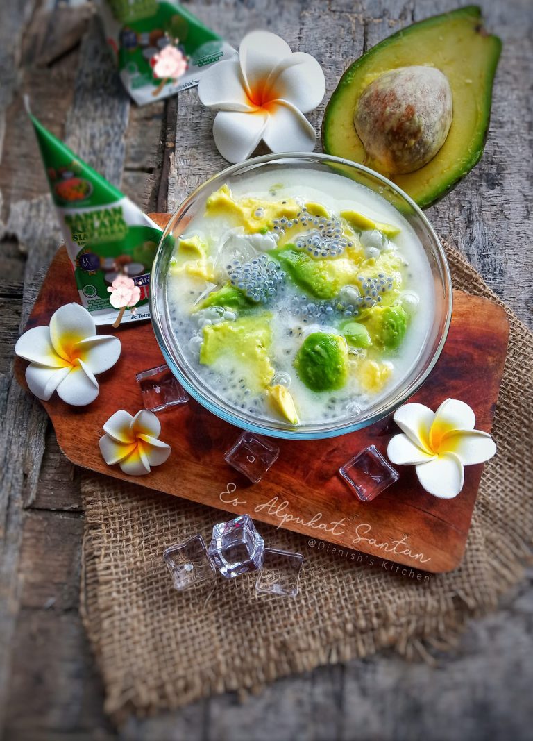 ES ALPUKAT SANTAN by Dianish’s Kitchen