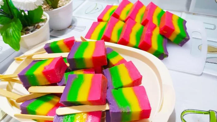 ES LAPIS PELANGI (ES GABUS PELANGI) by Syamsiroh Difah