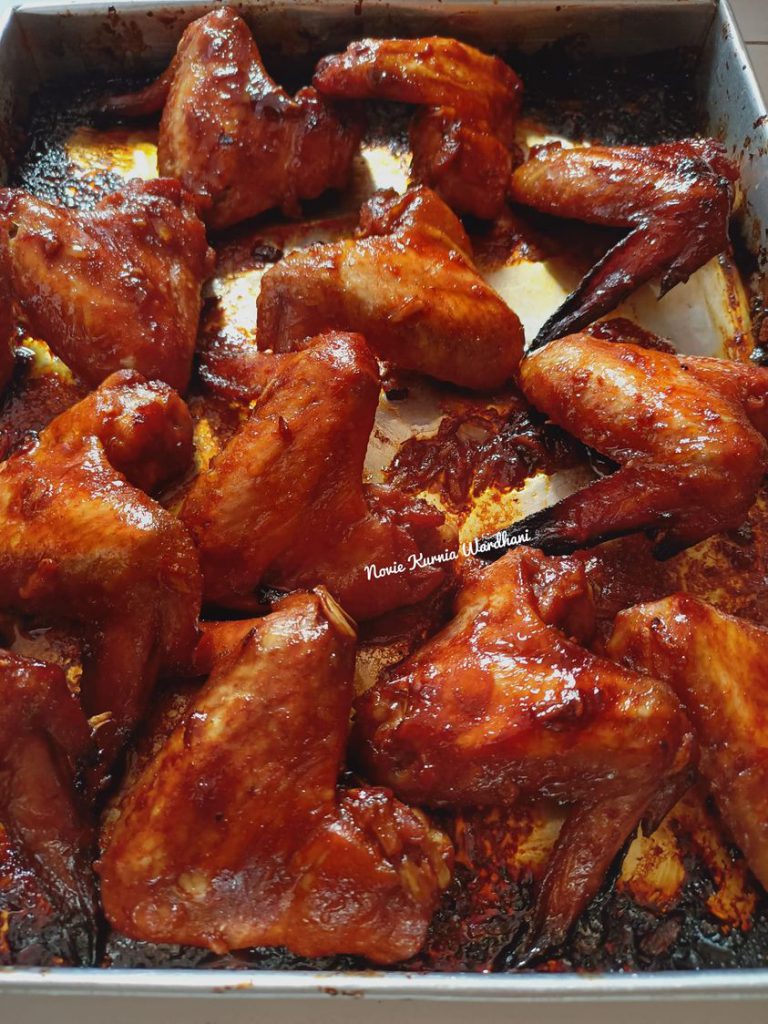 HONEY ROASTED CHICKEN WINGS by Novie Kurnia Wardani