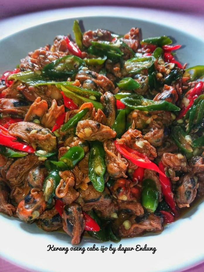 Kerang oseng cabe ijo by Dapurnya Anggie