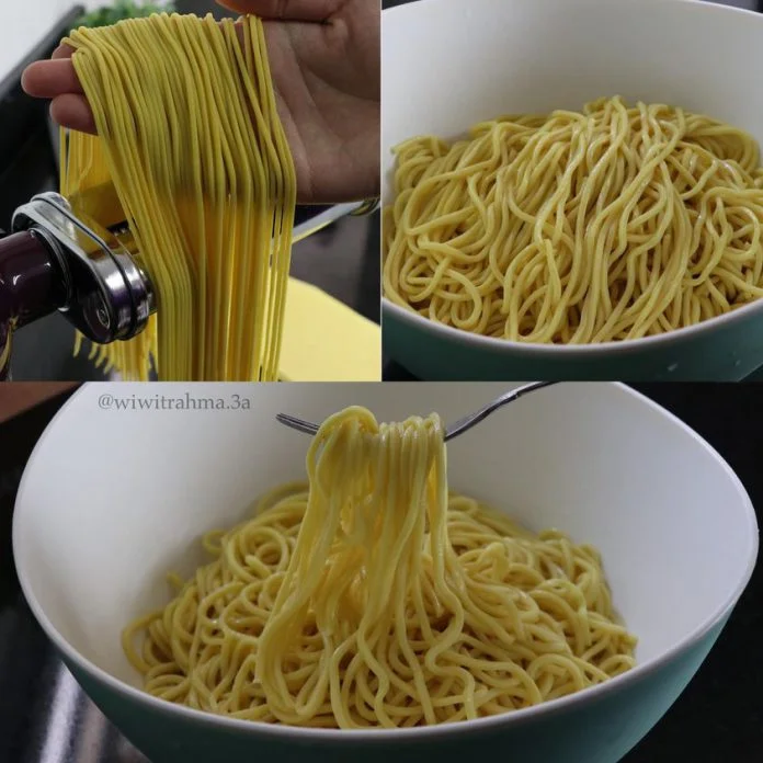 Mie basah kuning by Wiwit Rahmawati