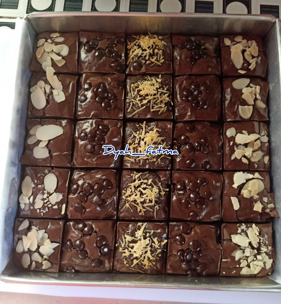Brownies panggang jualan saya by Dyah Fatma 1