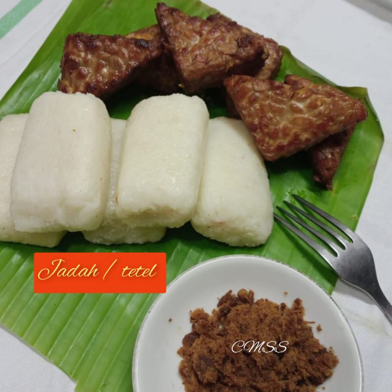 Jajanan jadul khas Jogja JADAH / TETEL by Catharina Maria Sri Sumarti