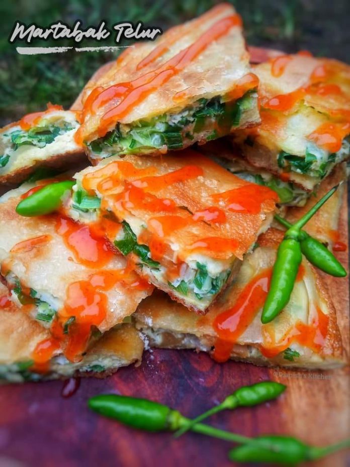 Martabak telur special ala abang jualan kaki lima by Dianish's Kitchen