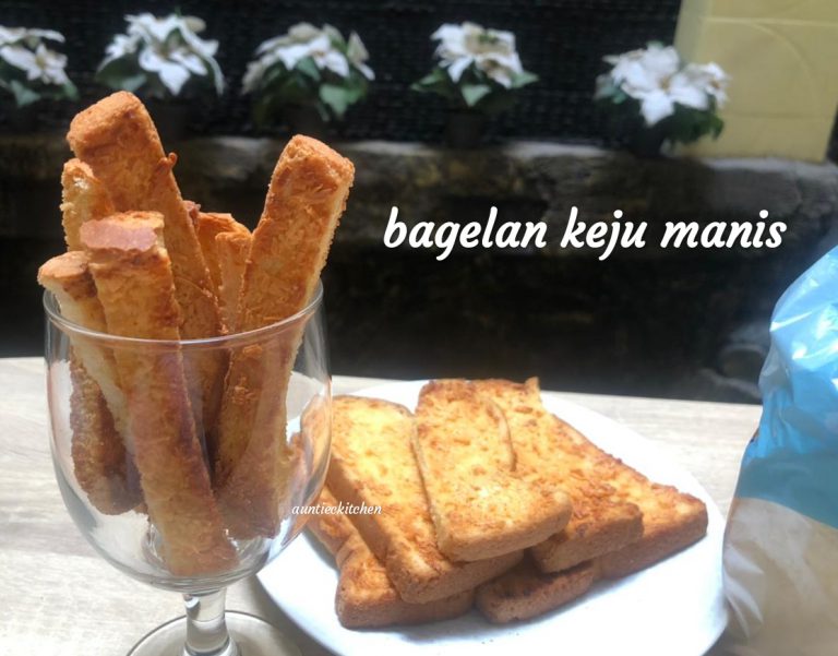 Memanfaatkan roti tawar Bagelan keju manis by Auntiec Auntiec