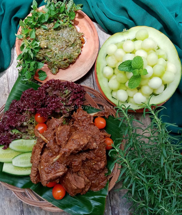 RENDANG BEBEK SEDERHANA by Windu Dwi Jayanti