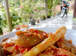 prosesnya agak lama supaya tidak terlalu bau.