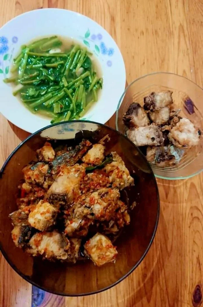 Tongkol sambel/balado by Nanda Sukesi