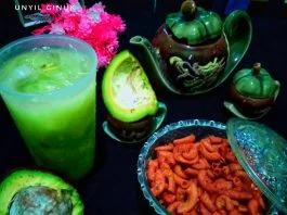 Yang seger mau lewat Es Alpukat Bejek by Annansya Aina