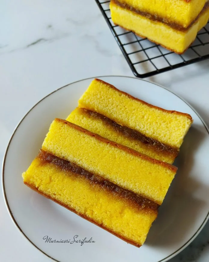 enak banget moist dan wangi BOLU LAPIS NANAS by Murniasri Sarifudin enak banget moist dan wangi BOLU LAPIS NANAS by Murniasri Sarifudin