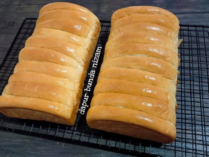 roti enak nostalgia masa kecil by Rizki Amelia Sumrachadi