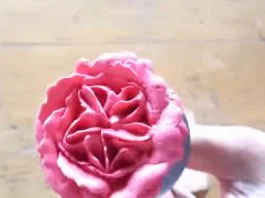 tutorial membuat bunga dari buttercream by Lenny Valencia Febriany