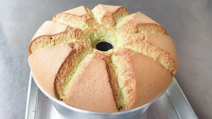 Resep chiffon pandan mengembang lembut seperti kapas by Diana Diana Resep chiffon pandan mengembang lembut seperti kapas by Diana Diana