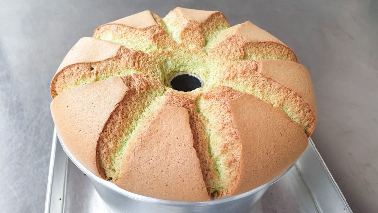 Resep chiffon pandan mengembang lembut seperti kapas by Diana Diana