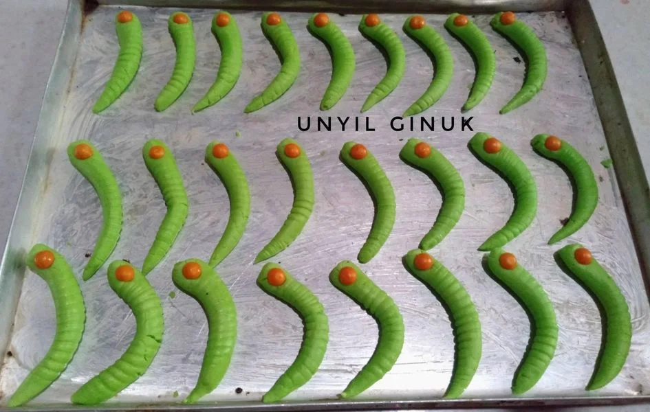 bingung untuk persiapan kue lebaran? Kue Ulat by Annansya Aina - aneka kue kering, cookies recipe, food photography, kue kering, snack recipe