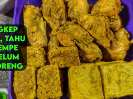 untuk stok dikulkas Ayam Ungkep Bumbu Kuning by Najla Althafunnisa
