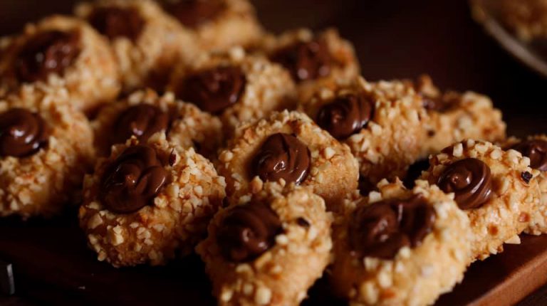 THUMBPRINT CHOCOLATE COOKIES by Dapursicongok Dapursicongok