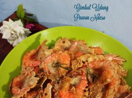 gimbal/ dempel/ peyek udang kesukaan orang Semarang by frillya Lya Lilysari