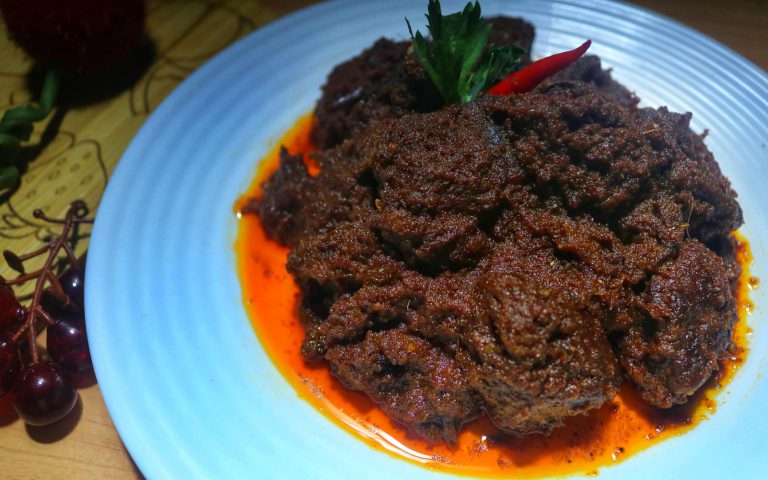 resep masakan yang paling fenomenal RENDANG by Sri Harmanita