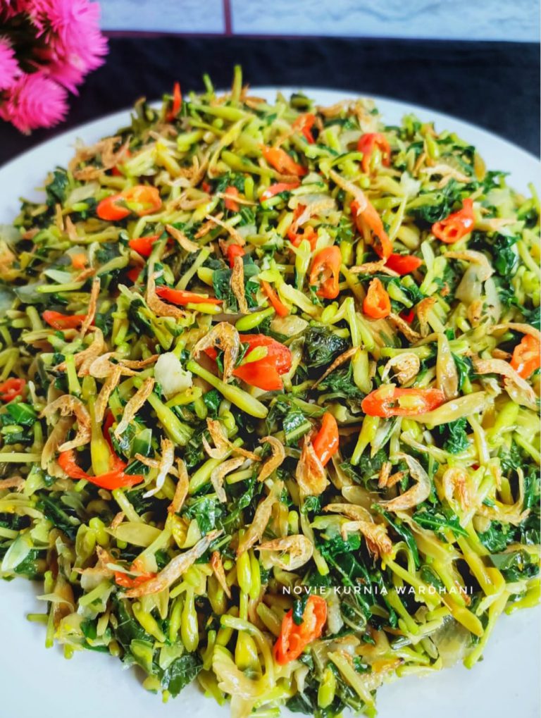 TUMIS BUNGA PEPAYA/TAGAS-TAGAS by Novie Kurnia Wardani