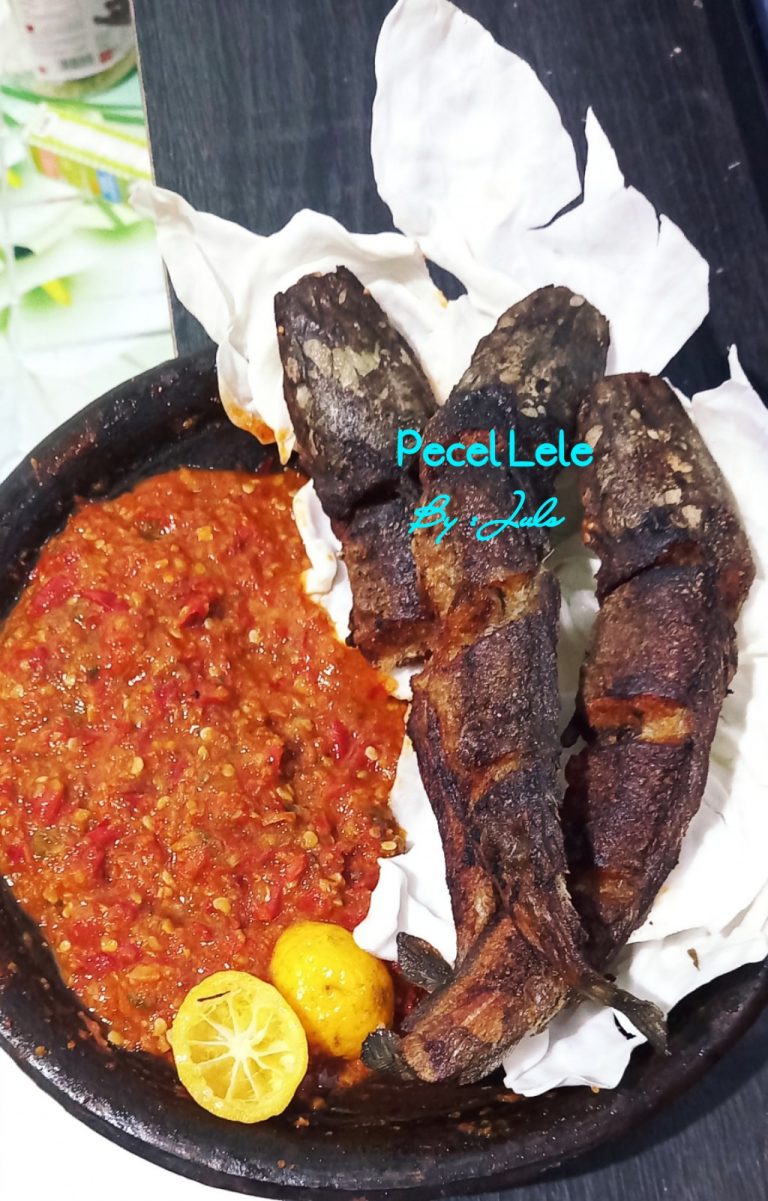 kaya beli di abang abang malah lebih enak PECEL LELE by Julie Darwis